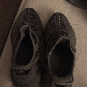 Yeezy boost 350 v2 beluga 2.0